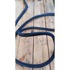 Уплотнитель двери Газель