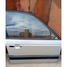 Дверь передняя правая Volkswagen Passat b3